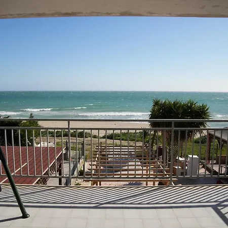 Seafront 5 Stars - Comfortable Ferienhaus